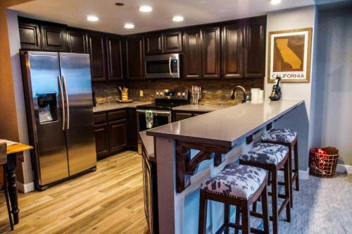 Apartamento #405 - Walk To Ski Mountain View Condo