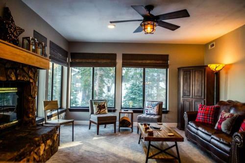 Apartamento #405 - Walk To Ski Mountain View Condo