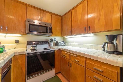 #307 - Scenic Family-friendly Condo, Spa & Pool