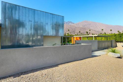 South Joshua Tree Palace