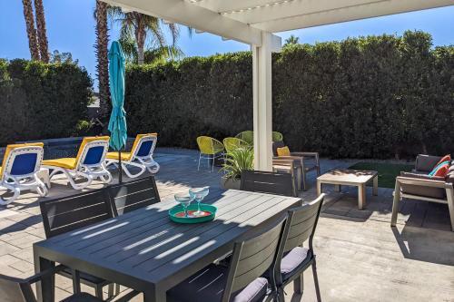Modern Paradise Escape