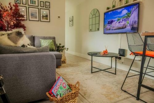 Apartamento New Cosy & Secure - 2 Bed - Free Wifi - Modern & Functional