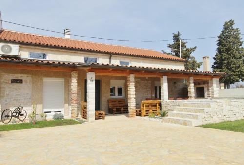 Villa Alina With Pool