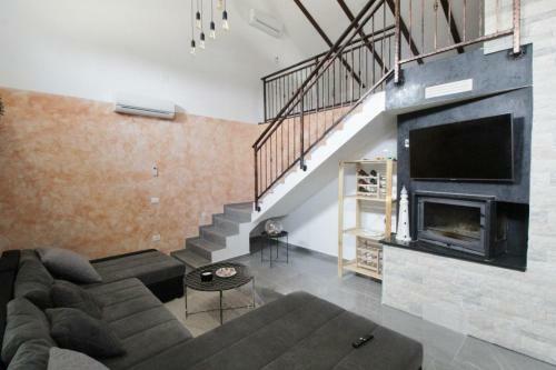 Villa Alina With Pool