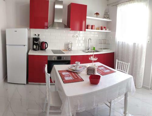 Sunday Apartment Chania 2b