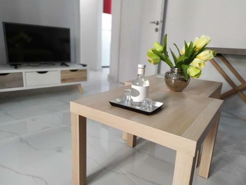 Sunday Apartment Chania 2b