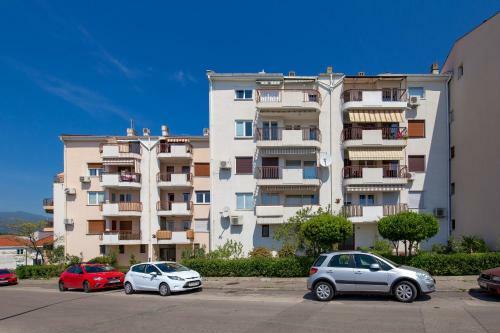 Modern Apartment Di Pi�