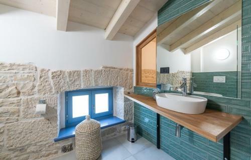 Villa Pi With Heated Pool