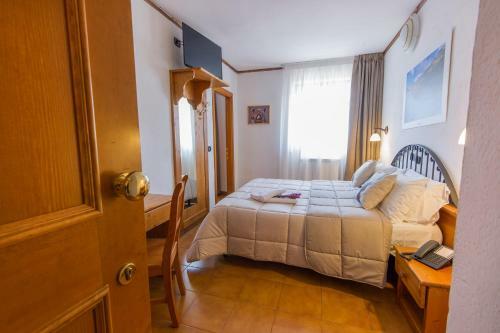 Hotel Iris