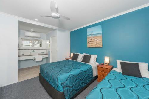 Moore Park Beach Motel