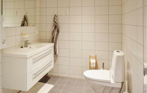 Beautiful Home In Sjusj�en With 2 Bedrooms