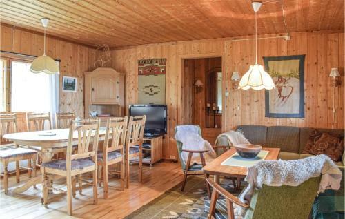 Stunning Home In Sjusj�en W/ 3 Bedrooms