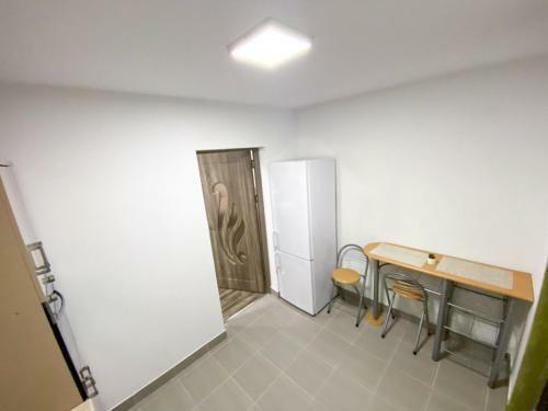 �ntreaga Locuin??: Apartament La Malul Dun?rii