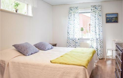 Nice Home In Listerby W/ Internet And 2 Bedrooms