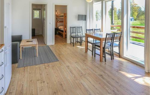 Awesome Home In L�ttorp With Wifi And 3 Bedrooms