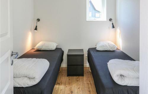 Awesome Home In L�ttorp With Wifi And 3 Bedrooms
