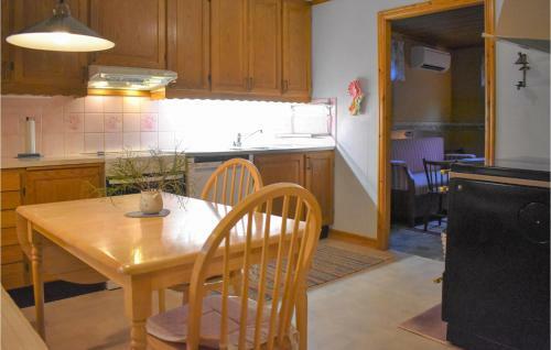 Stunning Home In M�rrum With Wifi And 3 Bedrooms