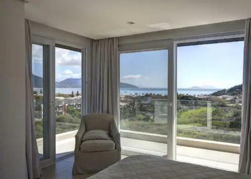 Villa Casa Spa Com Piscina de Borda Infinita