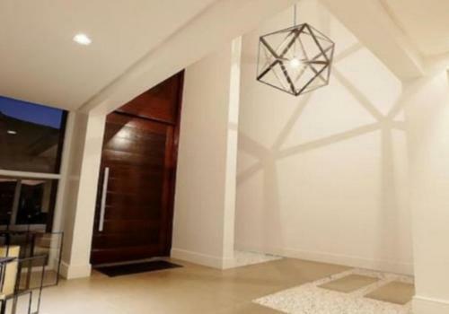 Villa Casa Spa Com Piscina de Borda Infinita