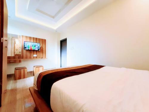 Hotel Sky View