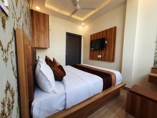 Hotel Sky View