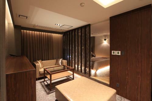 Hotel ?????