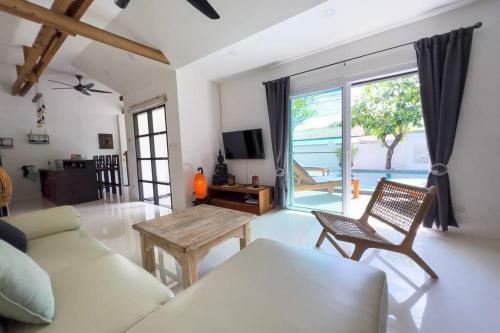 Pool Villa Bangrak, 2 Mins To Beach!!!!