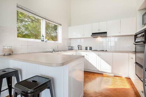 Seaview House, Sleeps 6, 3 Bedroom, Ocean Views