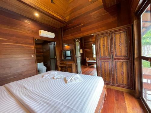 Wooden Private Pool Villa - By Prosper Hospitality