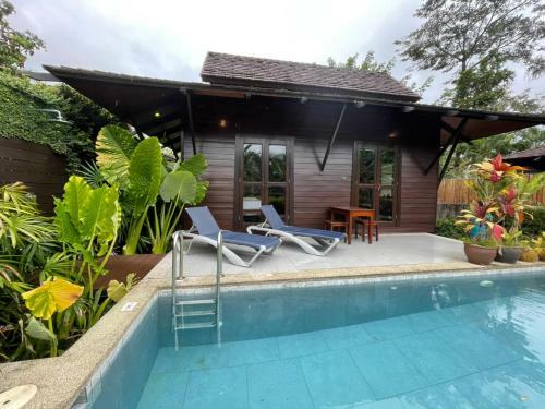 Wooden Private Pool Villa - By Prosper Hospitality