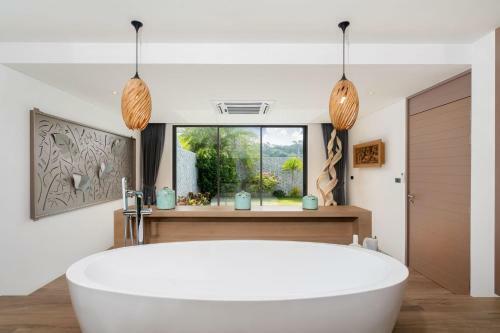 Blue Coral Villa Phuket - A Place Of Peace
