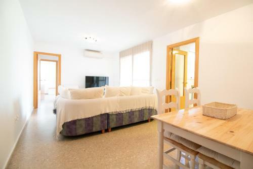 Practico Apartamento Con Piscina En Residencial Brezo Canet