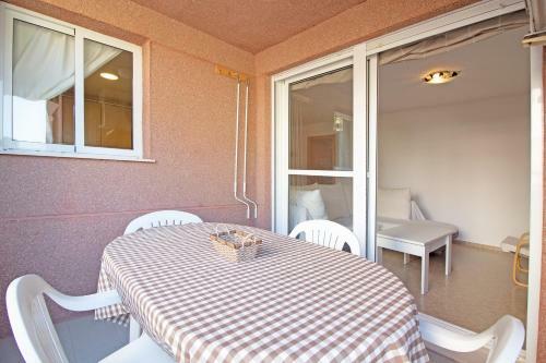 Practico Apartamento Con Piscina En Residencial Brezo Canet