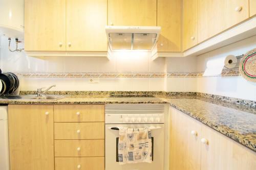 Practico Apartamento Con Piscina En Residencial Brezo Canet