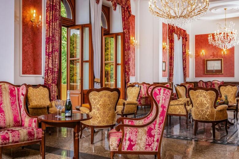 Kast�lyhotel Sasv�r Resort
