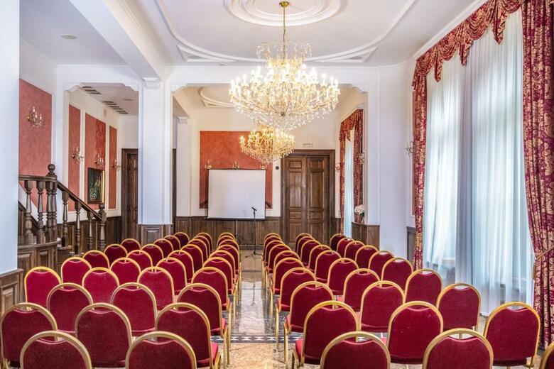 Kast�lyhotel Sasv�r Resort