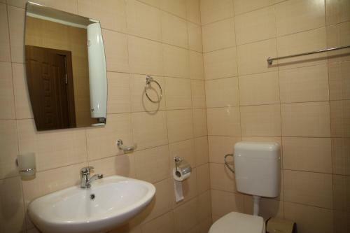 Perper?shka River Villas