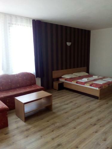 Perper?shka River Villas