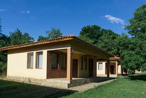 Perper?shka River Villas