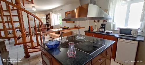 Liland Summer Cottage Lefkandi