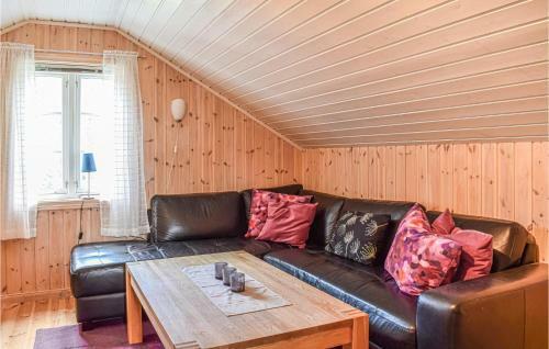 Beautiful Home In Veg�rshei With 5 Bedrooms