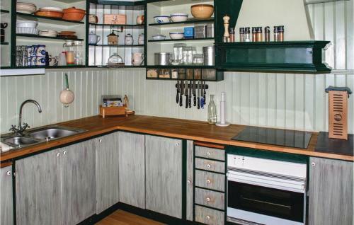Four-bedroom Holiday Home In Nordmarkshyttan