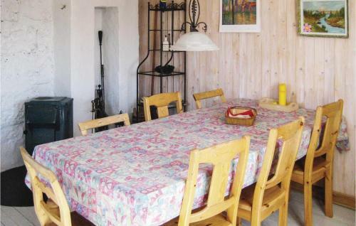 Four-bedroom Holiday Home In Nordmarkshyttan