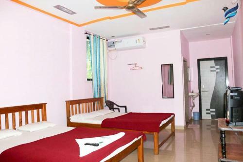 Hotel Tarkarli AC Lodging