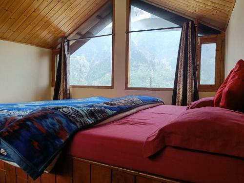 Hotel Marley's Hut