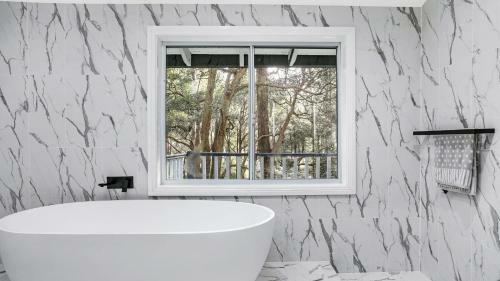 The Wahroonga Oasis Hosted By Labode Accommodation