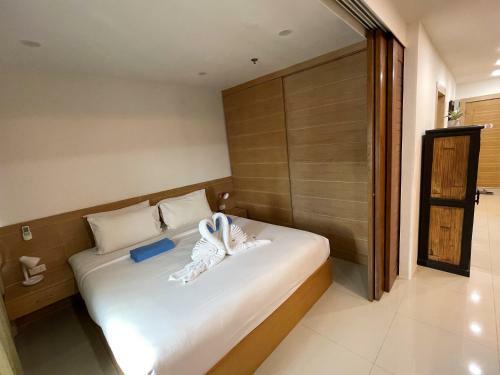 Patong Tower Apartment By Lofty