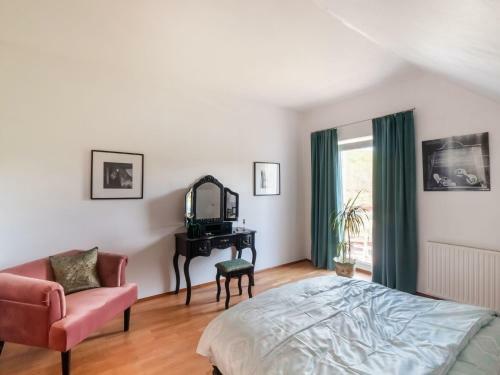 Pleasant Holiday Home In Mimbach With Private Garden