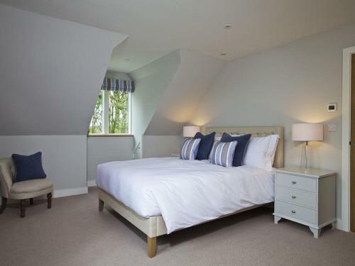 3 The Drive, Hillfield