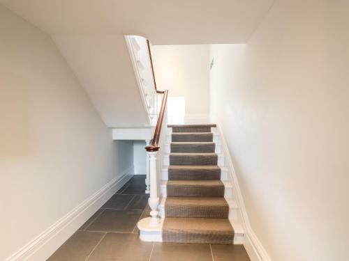 Apartment 3 Royal Dart